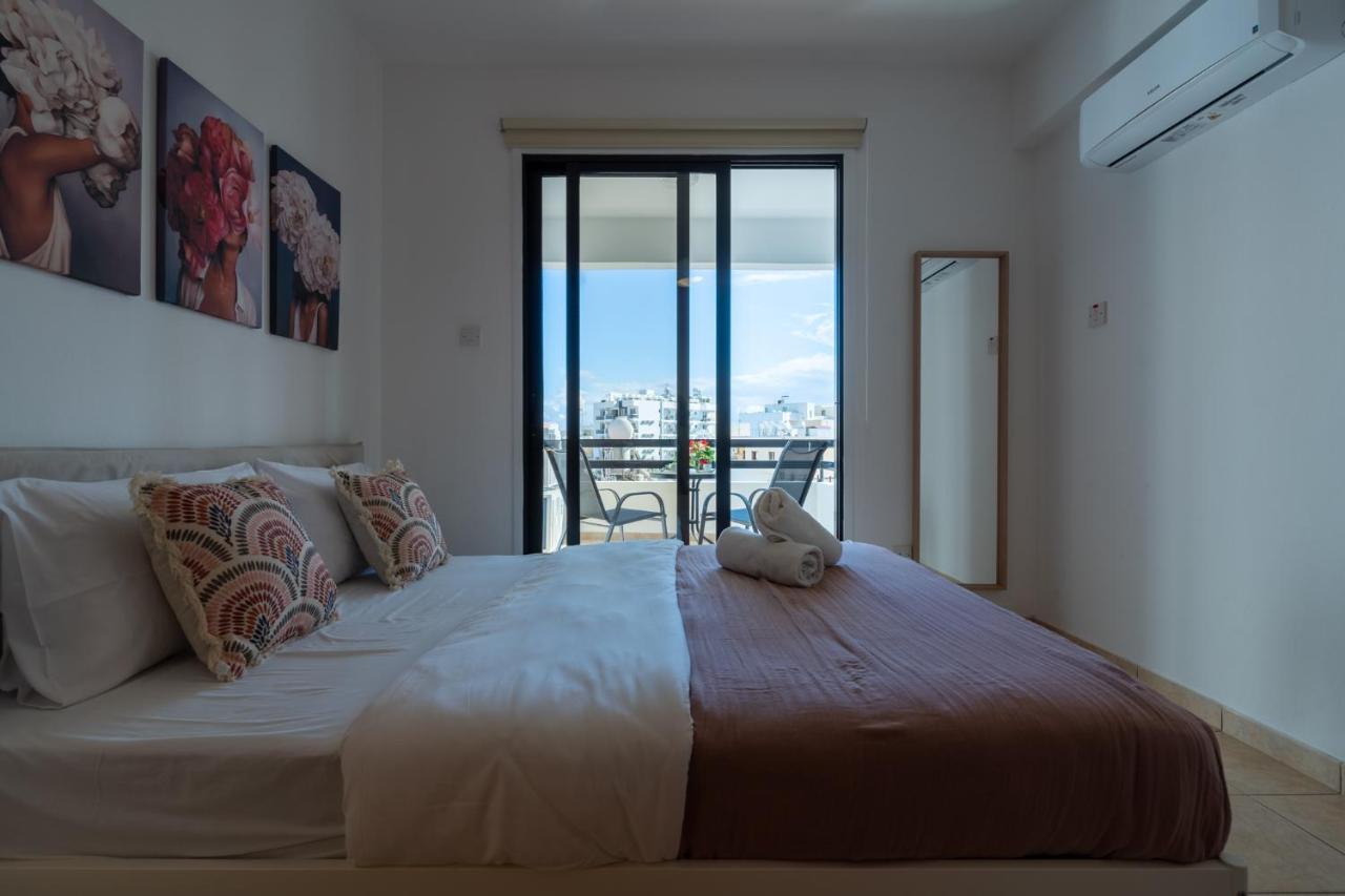 Polyn 1- Bedroom Apartment In Larnaka Exterior foto